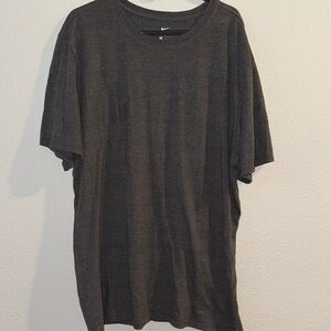 Nike Men's Charcoal Short Sleeve Tee